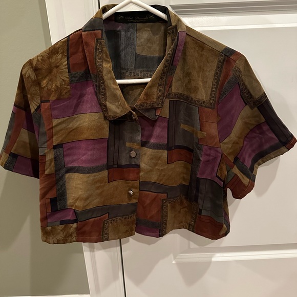 Reworked cropped vintage tops - Picture 2 of 6